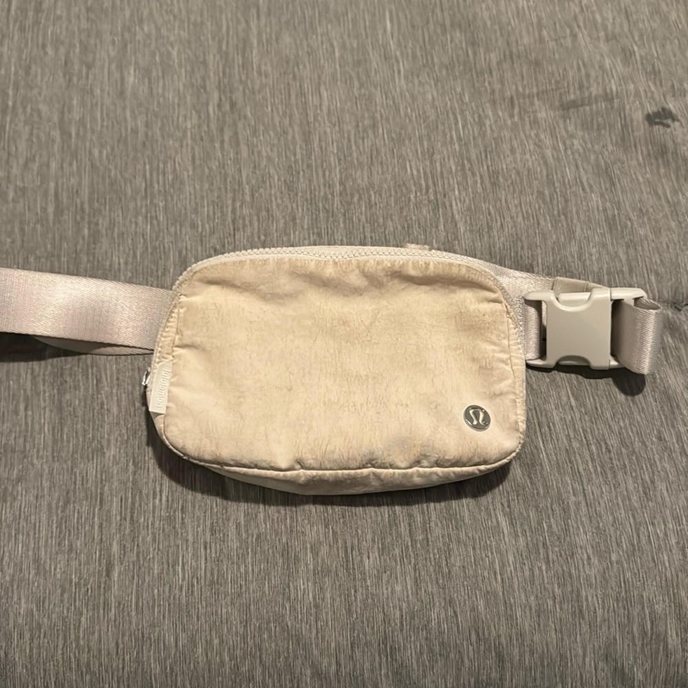Used Lululemon Crossbody Bag